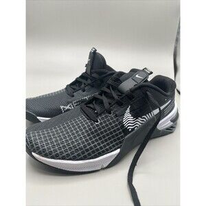 Nike Metcon 8 DO9327-001 Womens Black White Lace Up Round Toe Running Shoes Sz 9